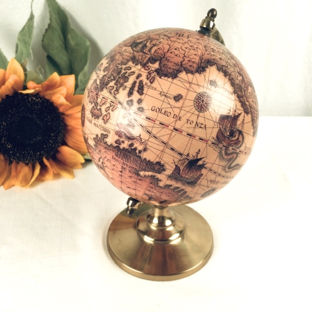 Silvestri Spinning Globe